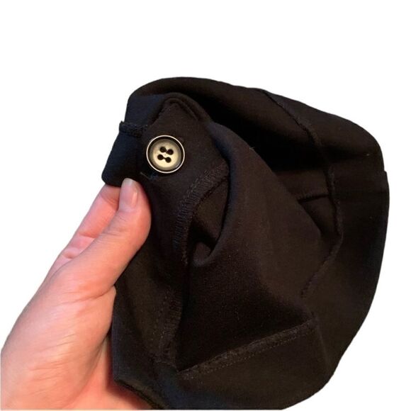 Ecru black sia pull on pant with slit hem. Size small - Picture 9 of 13